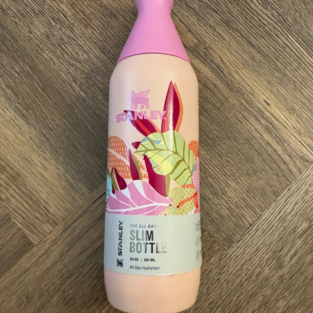 BRAND NEW Stanley Slim 20 oz Bottle MOTHERS DAY LIMITED EDITION
